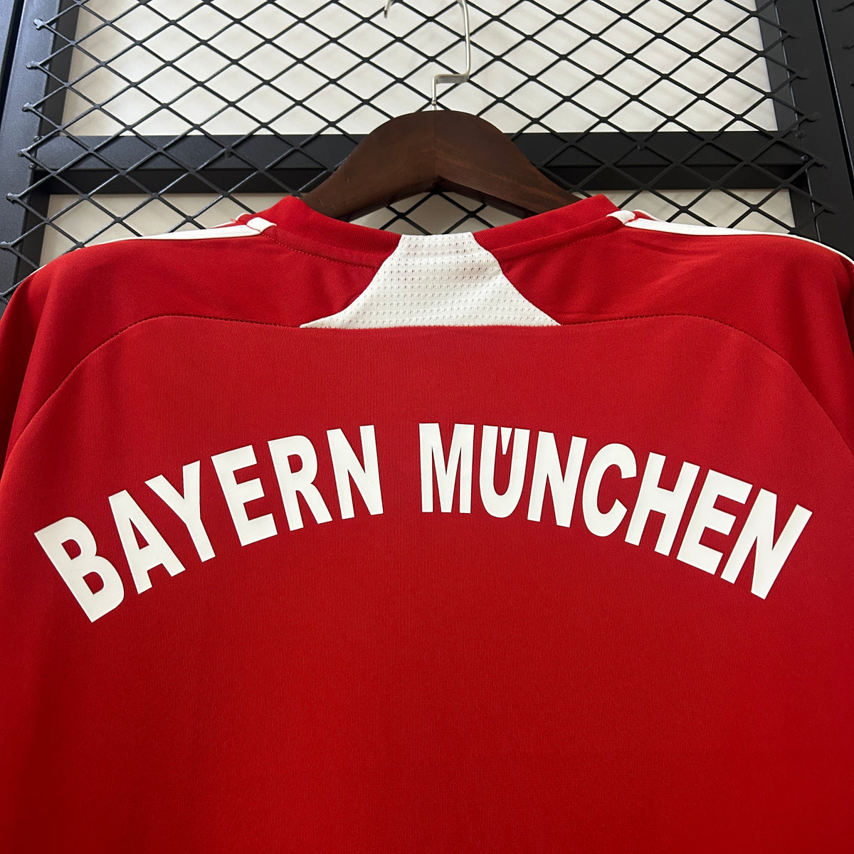 CAMISETA RETRO BAYERN MUNCHEN 2005/06 LOCAL