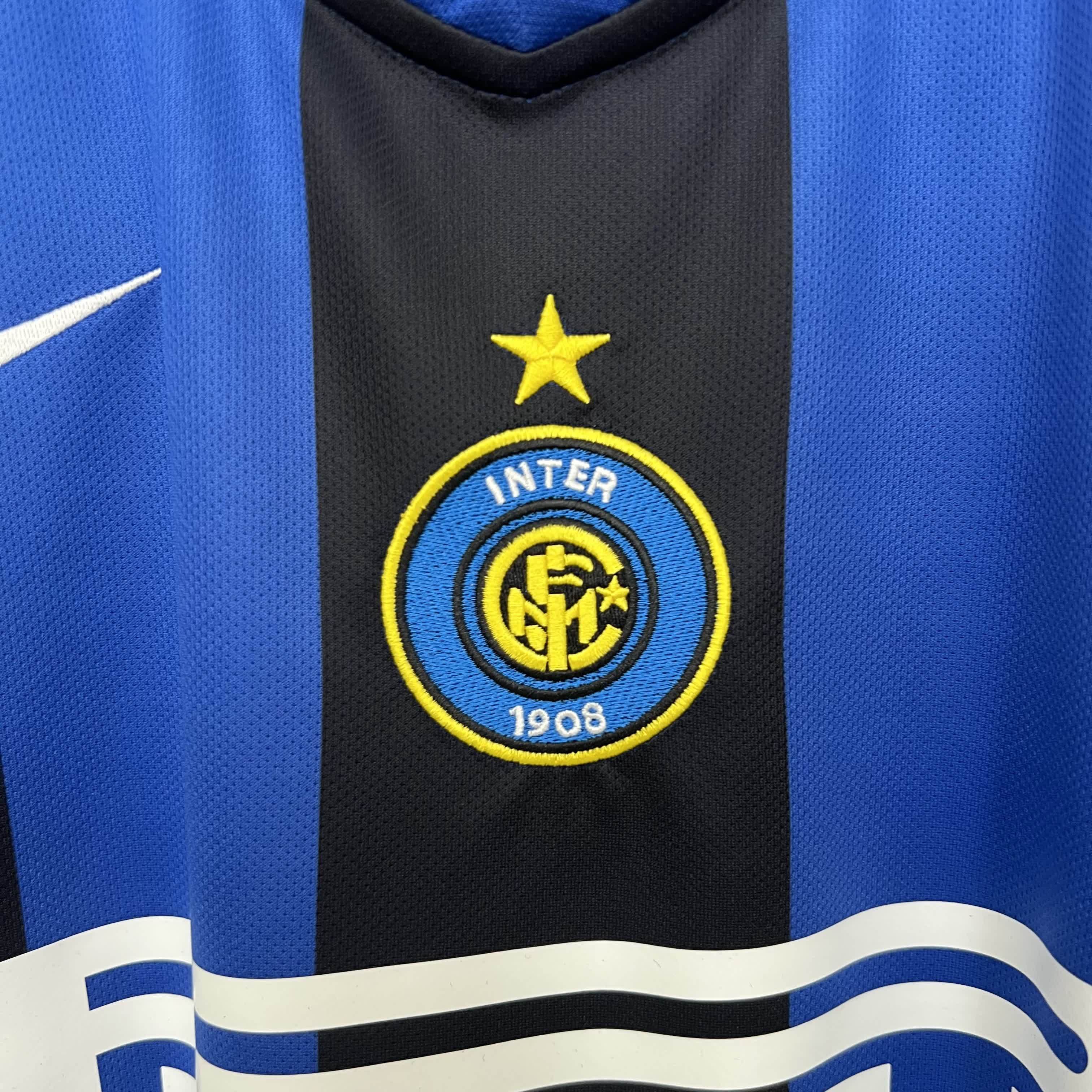 CAMISETA RETRO INTER MILAN LOCAL-ADRIANO TEMPORADA 2005-06